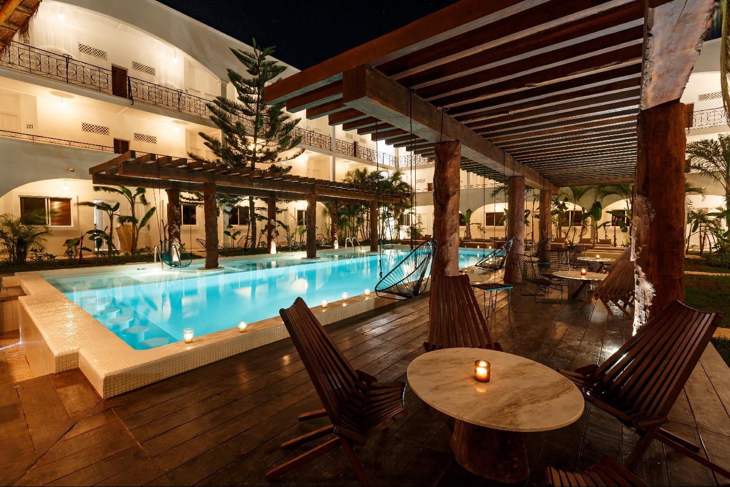 Hotel Hm Playa Del Carmen Esterno foto