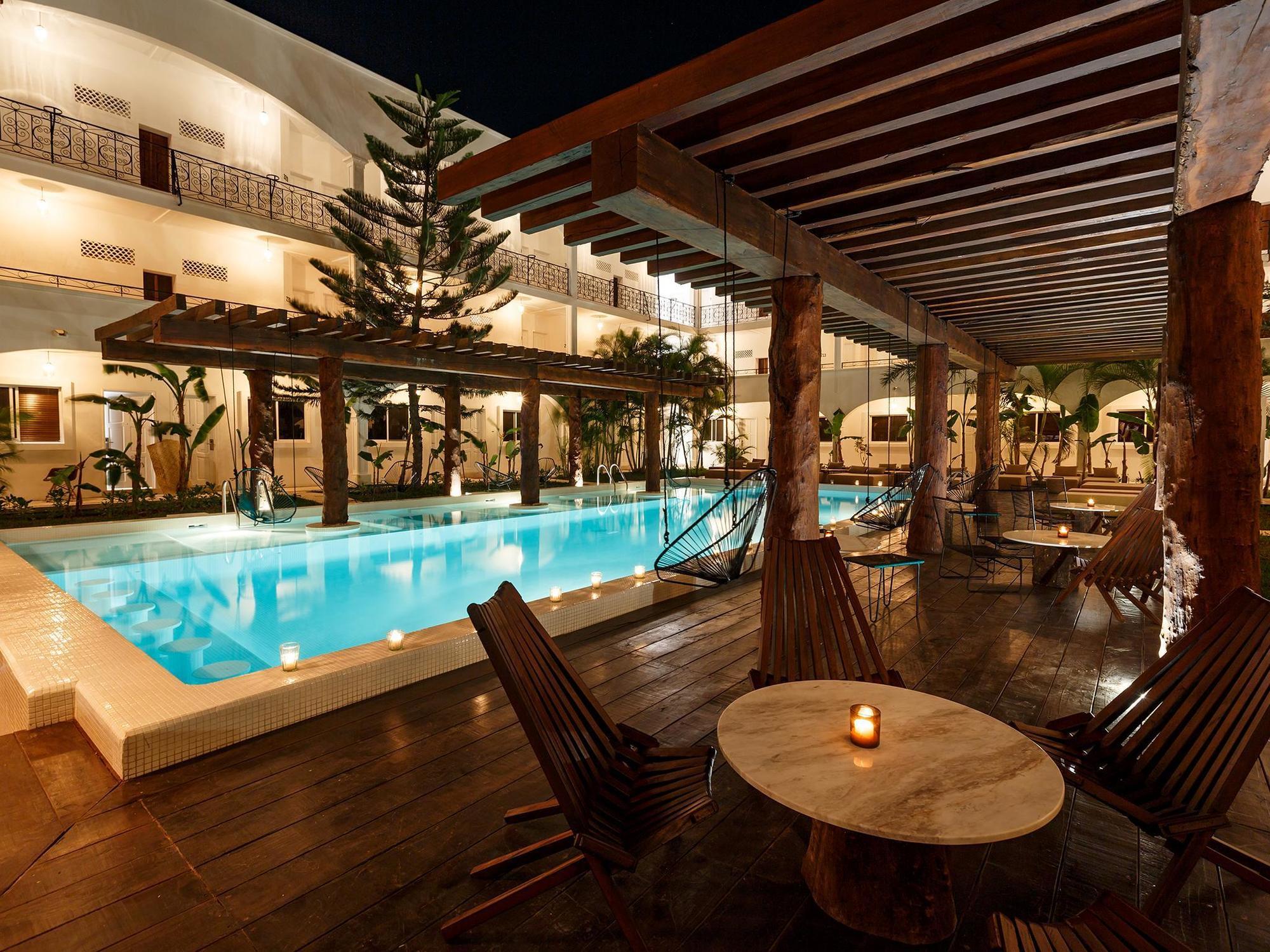 Hotel Hm Playa Del Carmen Esterno foto