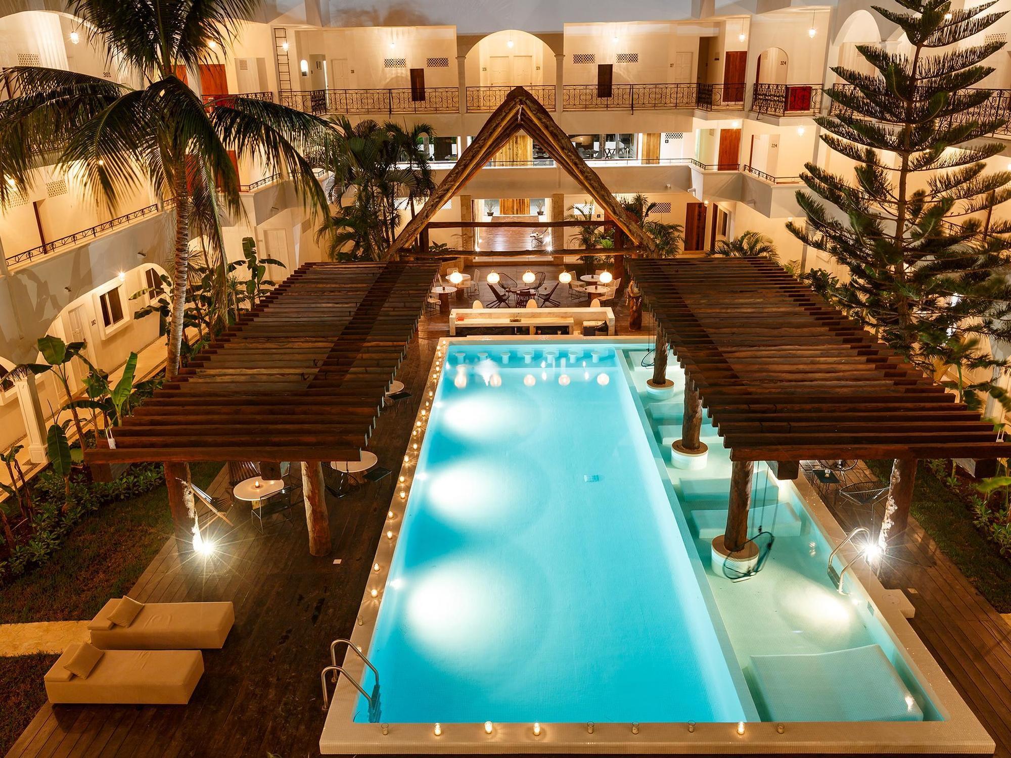 Hotel Hm Playa Del Carmen Esterno foto