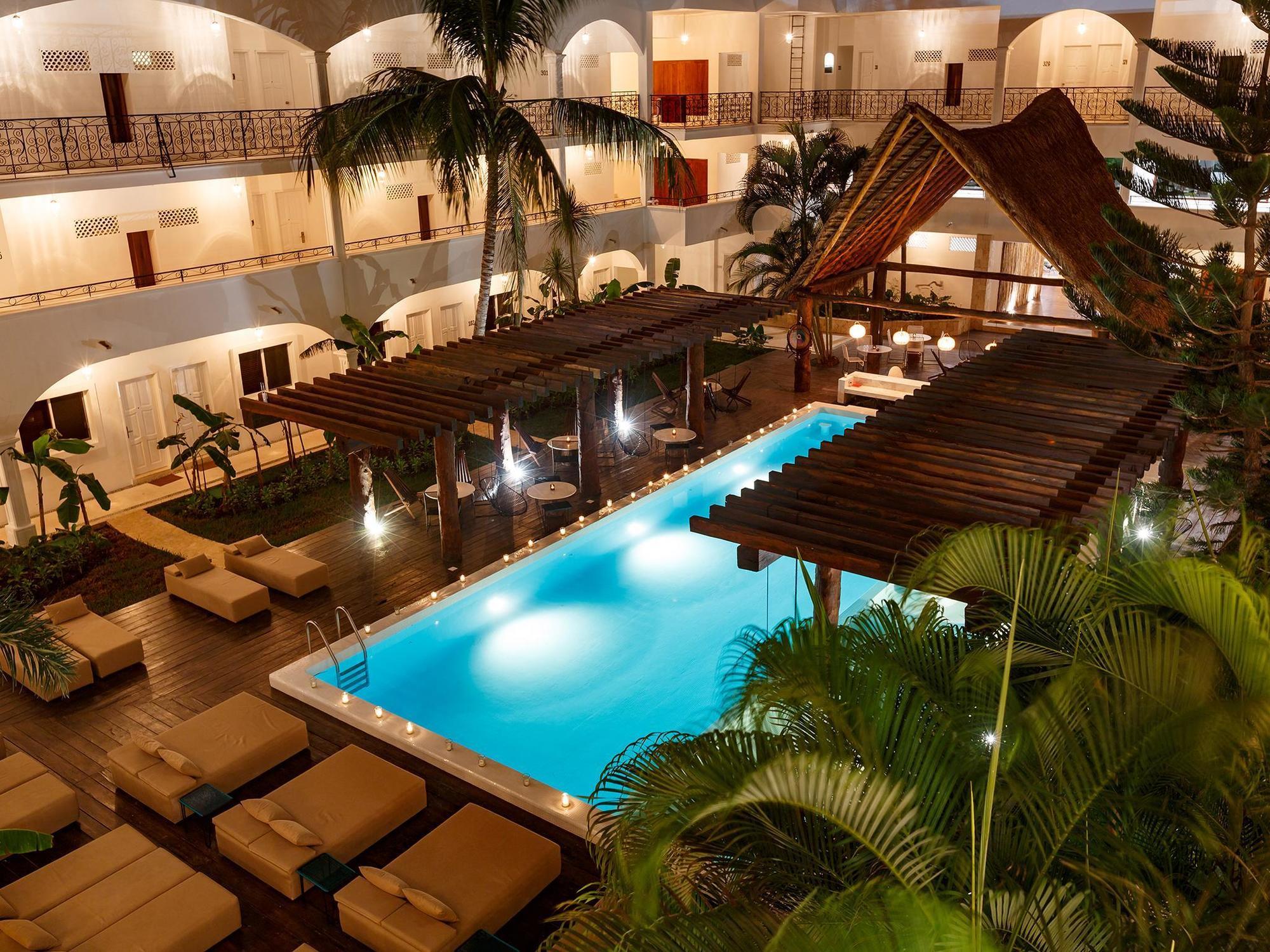 Hotel Hm Playa Del Carmen Esterno foto