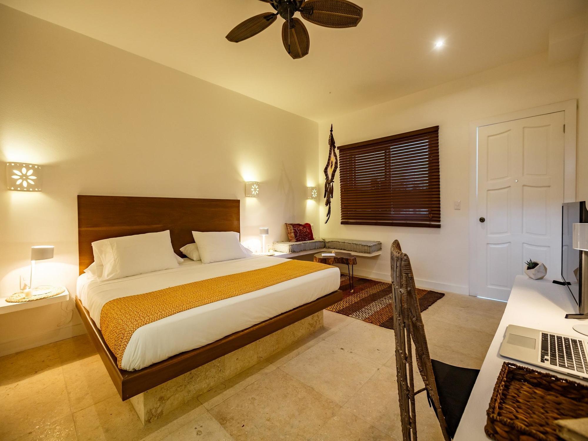 Hotel Hm Playa Del Carmen Esterno foto